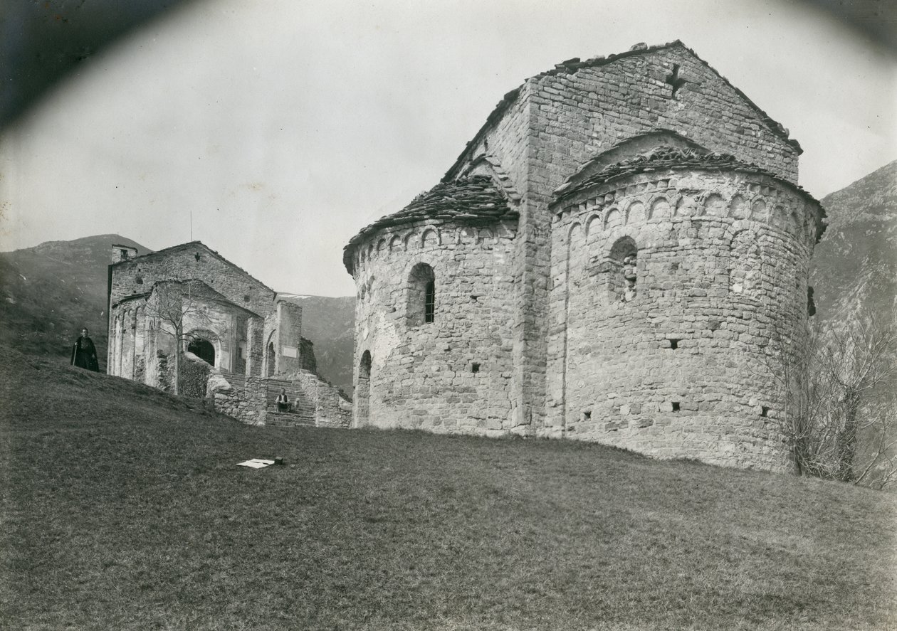 A San Pietro al Monte apátság apszisa, Civate, Lombardia, Olaszország, Ugo Monneret de Villard fotója, 1910 körül. alkotó: Ugo Monneret de Villard
