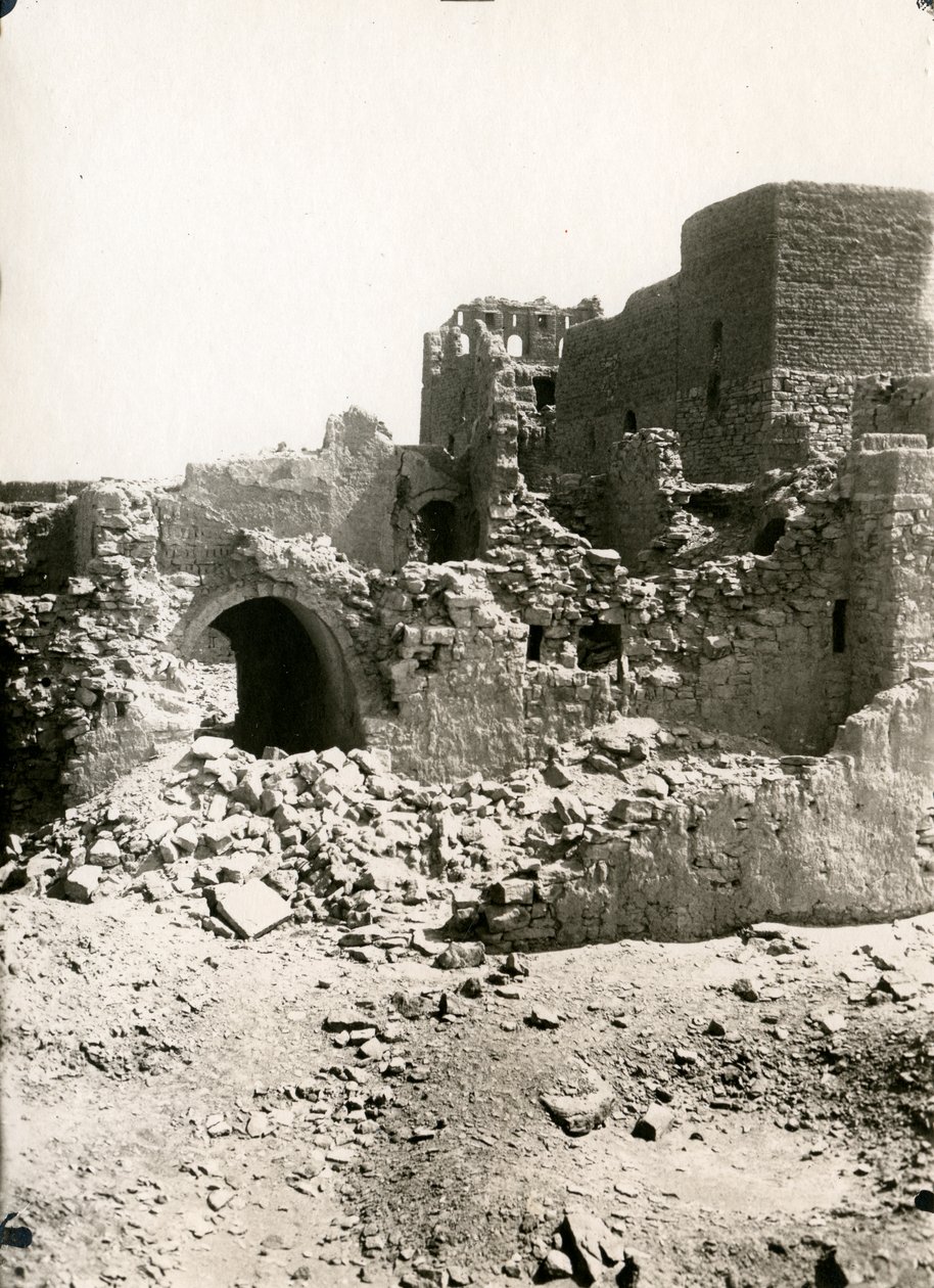 A Szent Simeon kolostor nagy kaputornya (qasr), Asszuán, Egyiptom, Ugo Monneret de Villard fotója. alkotó: Ugo Monneret de Villard