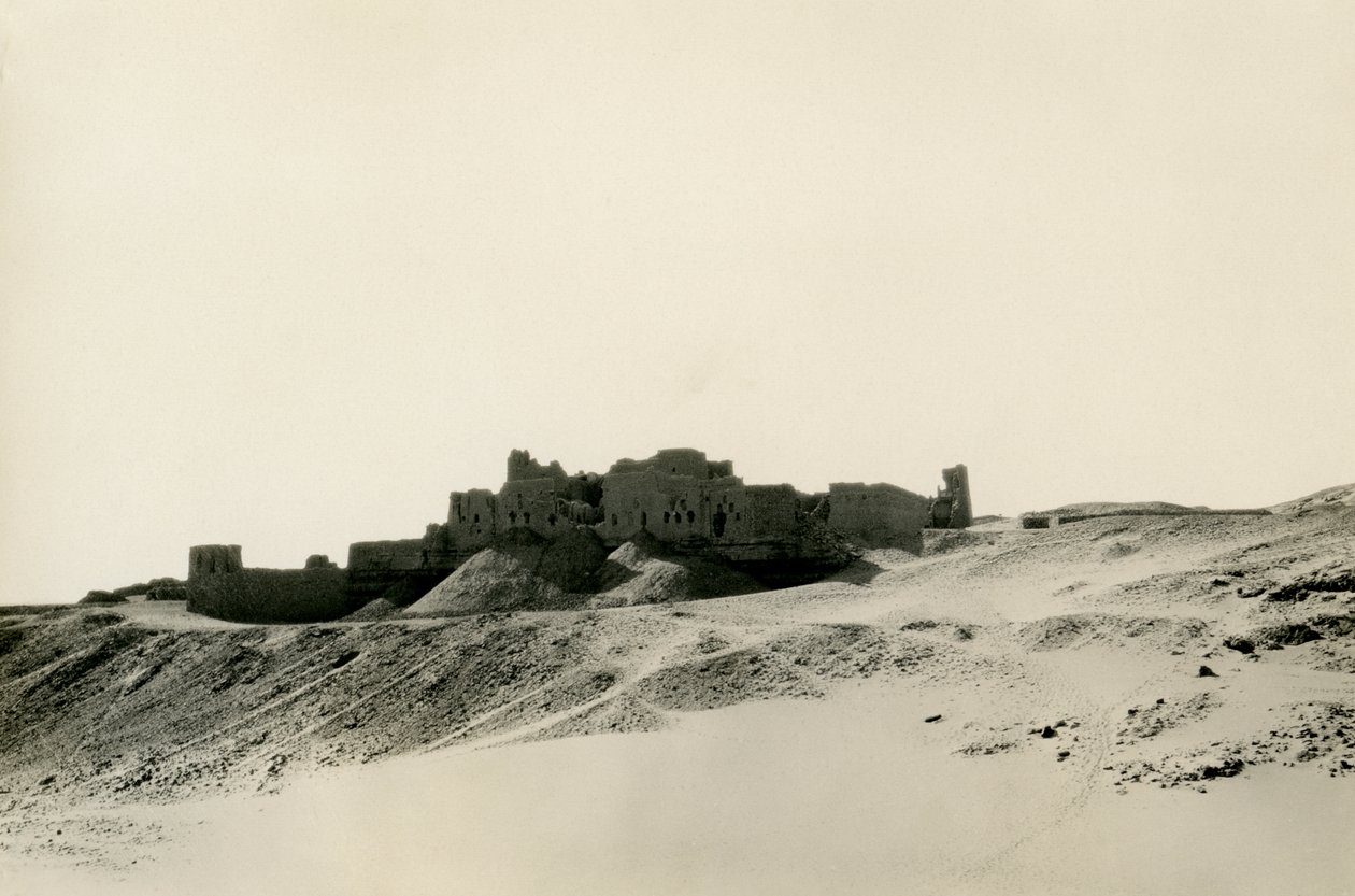Szent Simeon kolostor, északról nézve, Asszuán, Egyiptom, Ugo Monneret de Villard fotója. alkotó: Ugo Monneret de Villard