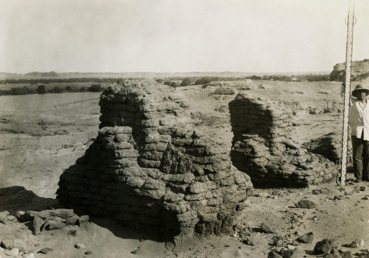 Sír a nekropoliszban, Qasr Ibrim, Egyiptom, fotó: Ugo Monneret de Villard alkotó: Ugo Monneret de Villard