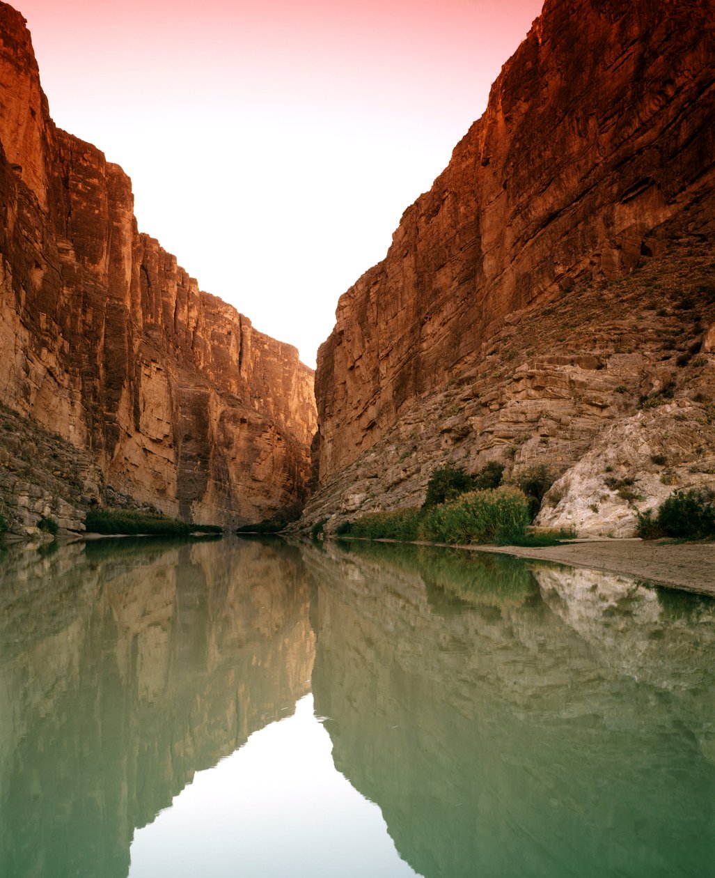 Blöffök Rio Grande felett a Big Bend Nemzeti Parkban, Texasban alkotó: Unbekannt Unbekannt