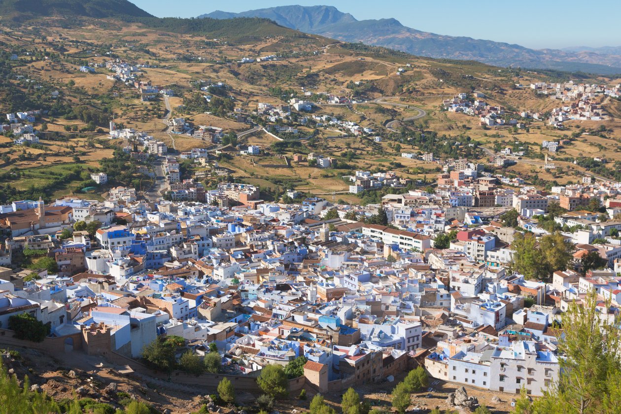 Chefchaouen, Marokkó. A város átfogó kilátása. alkotó: Unbekannt Unbekannt