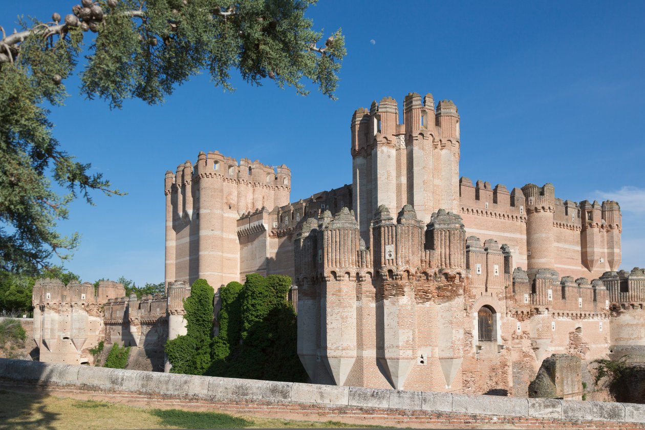 Coca, Segovia tartomány, Spanyolország. Castillo de Coca. Coca kastély. A mudéjari katonai építészet fontos példája. alkotó: Unbekannt Unbekannt