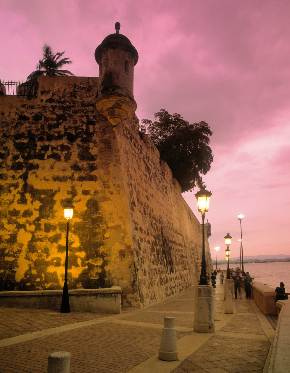 La Fortaleza és a Paseo de la Princesa alkotó: Unbekannt Unbekannt