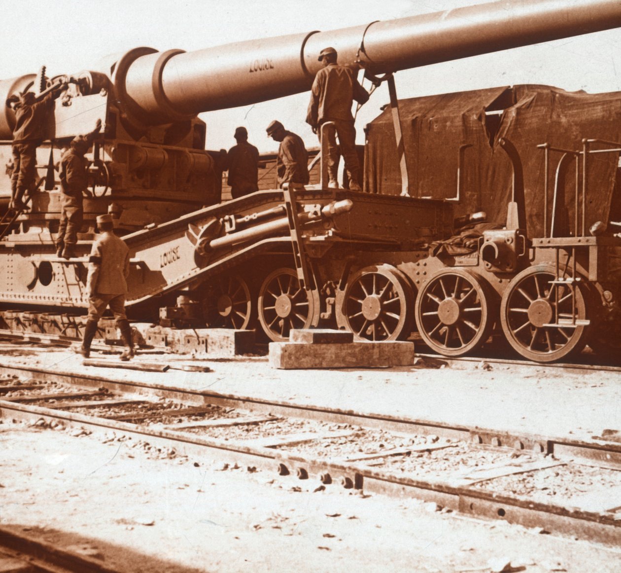 Louise nevű 370-es vasúti fegyver, Mailly, Észak-Franciaország, 1914-c1918 alkotó: Unbekannt