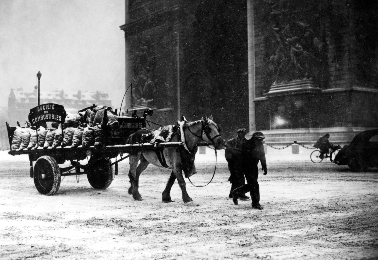 Egy szekér szűkös szénnel, elfoglalták Párizst, 1941. január alkotó: Unbekannt