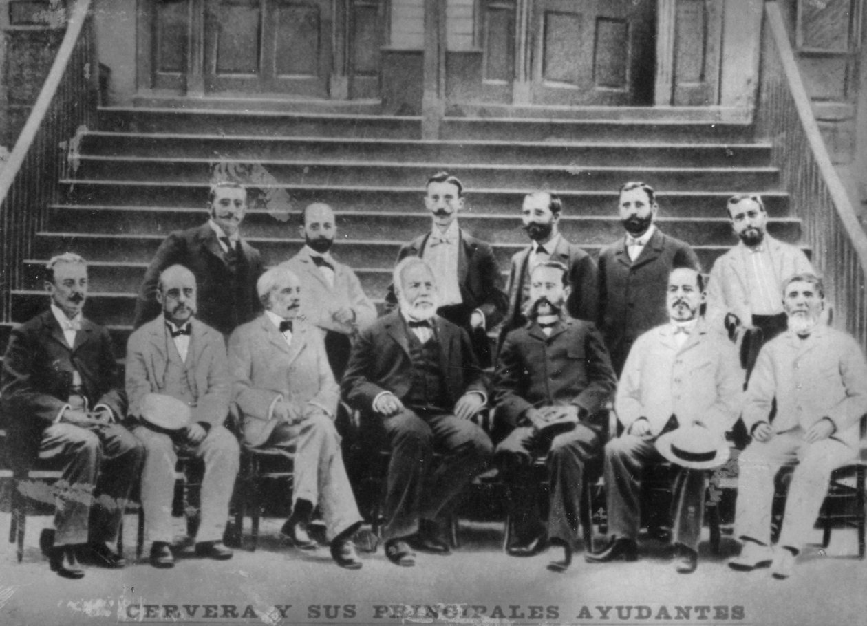 Cervera admirális és főtisztjei, köztük Eulate kapitány, 1910 alkotó: Unbekannt