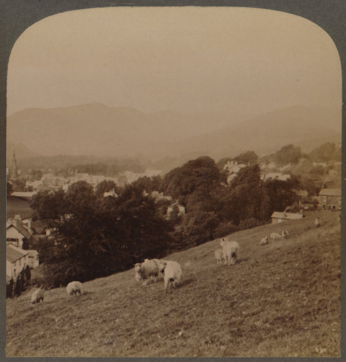 Ambleside, a gyönyörű Rothay-völgyben, Lake District, Anglia, 1903. alkotó: Unbekannt