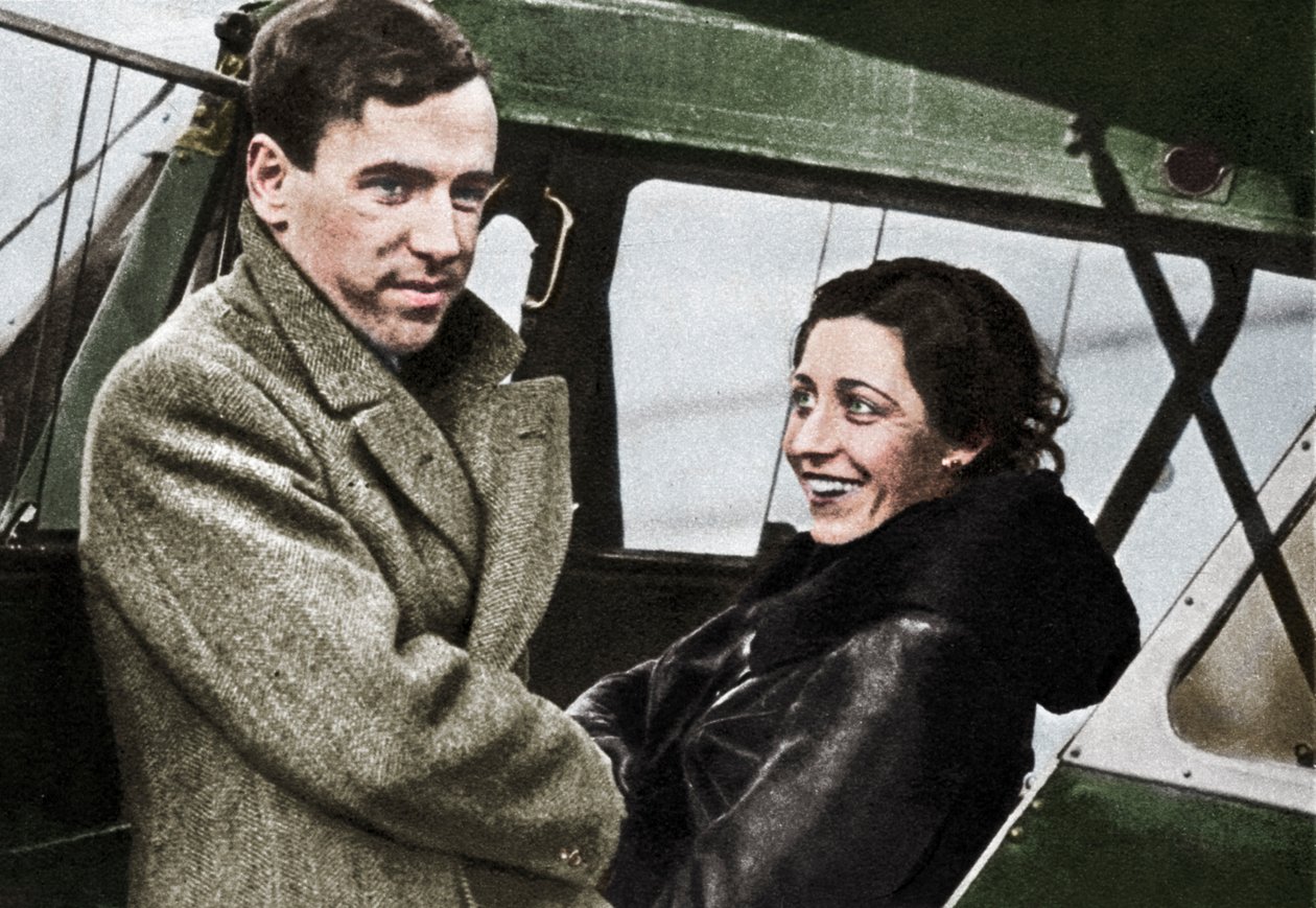 Amy Johnson brit repülős, aki Fokvárosba készül, 1932-ben. alkotó: Unbekannt