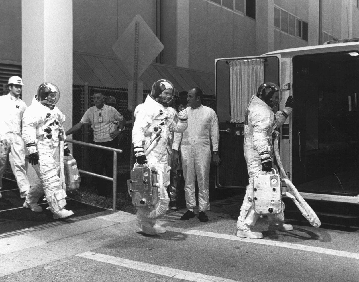 Az Apollo 11 legénysége „felkészül” a visszaszámláló bemutató tesztre alkotó: Unbekannt