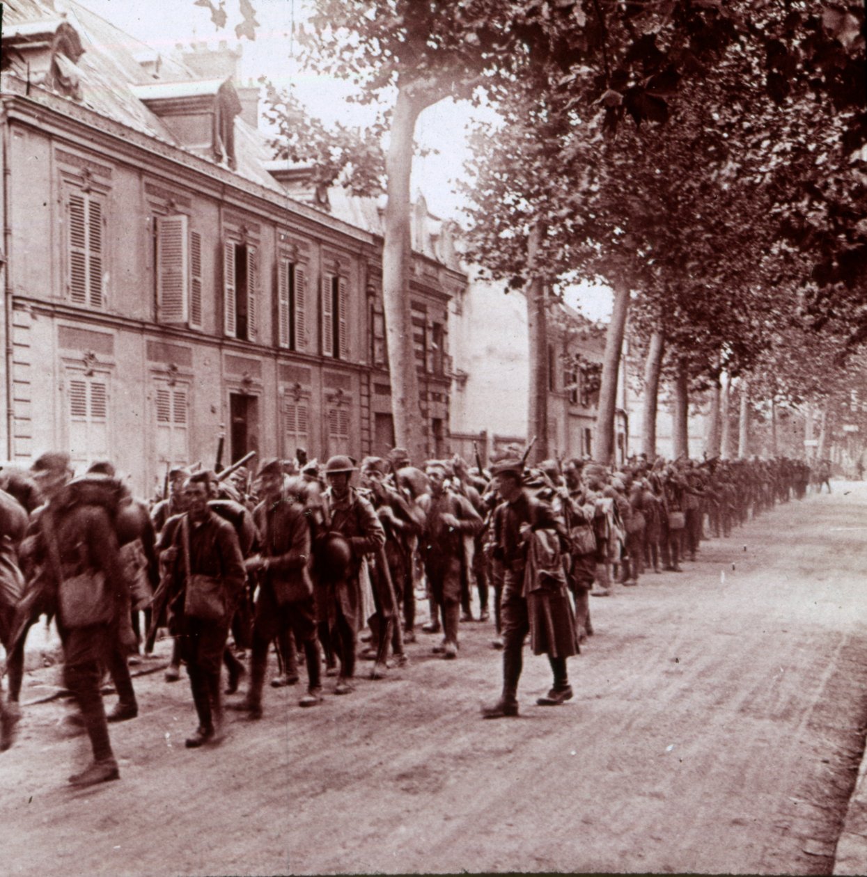 Fegyveres csapatok, Chateau Thierry, Franciaország, 1914-c1918 alkotó: Unbekannt
