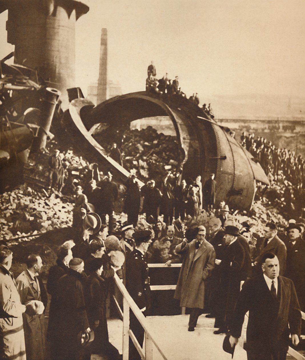A Derelict Steel-Works-ben, Dél-Walesben, 1936-1937 alkotó: Unbekannt