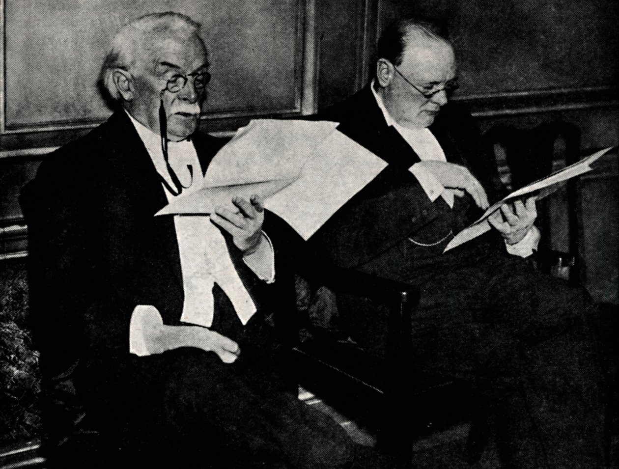 Nyilvános vacsorán a Connaught Roomsban, 1934. november 20-án, 1945. alkotó: Unbekannt