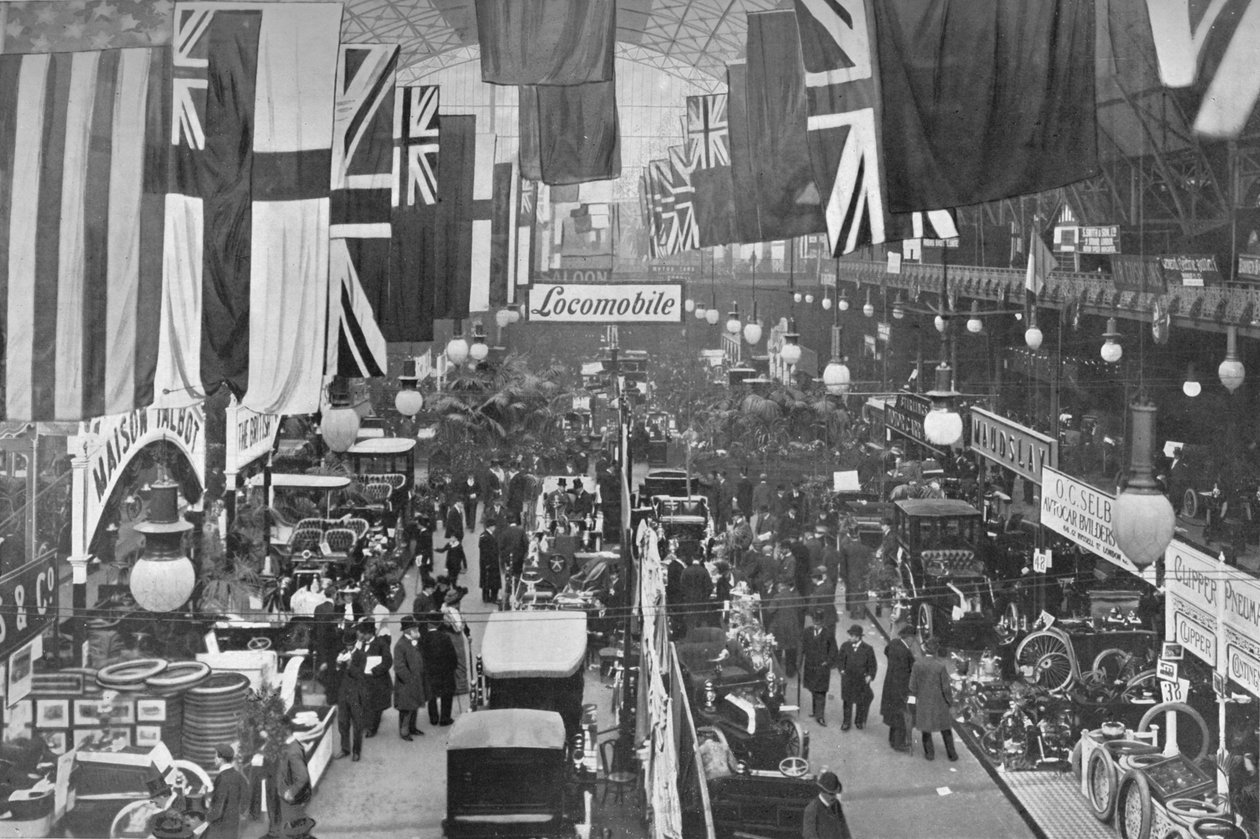 Egy autókiállításon, Agricultural Hall, Islington, London, 1902 1903 alkotó: Unbekannt