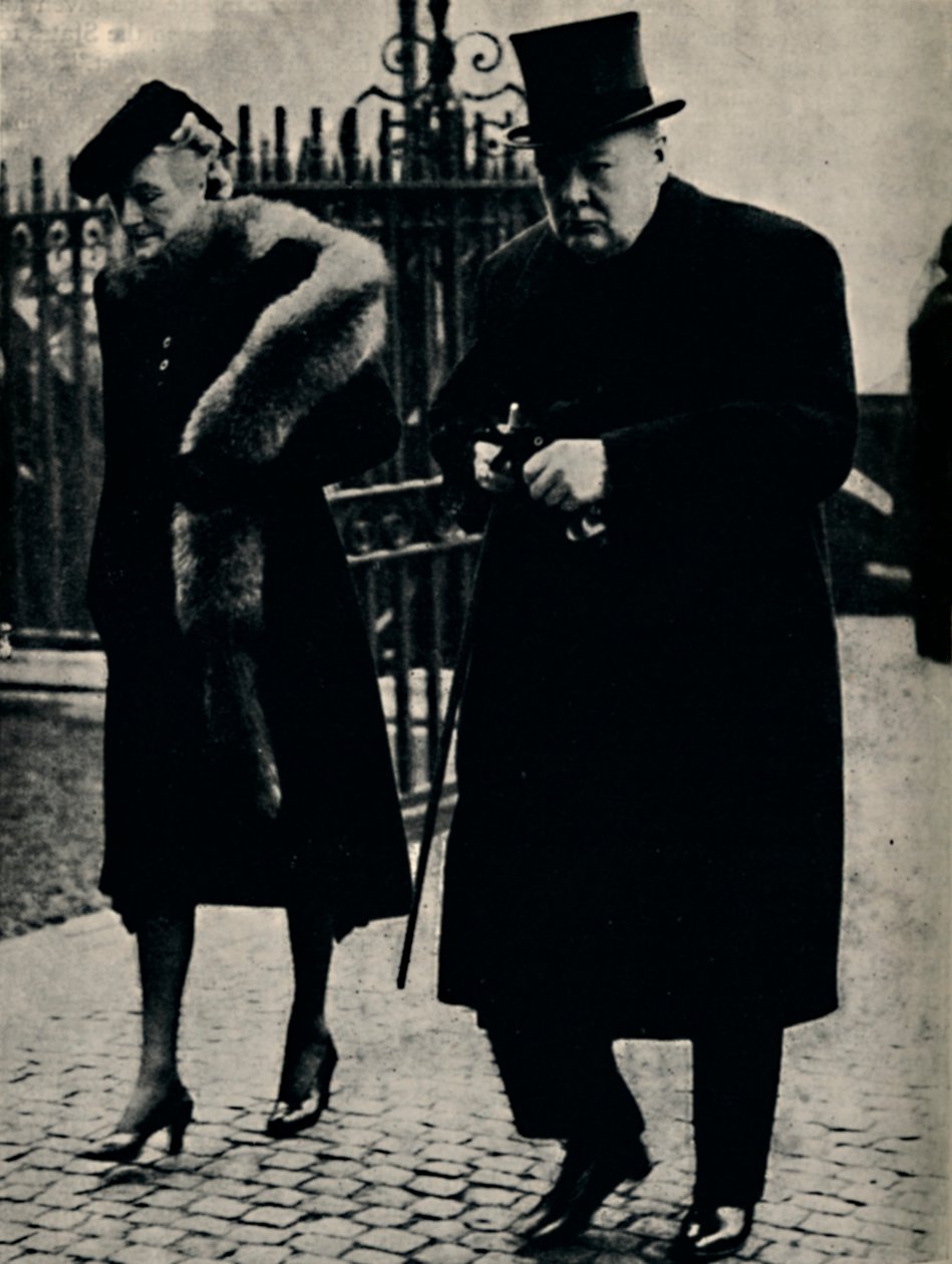 A Duke of Connaughts temetésén, 1942 januárjában, 1945. alkotó: Unbekannt