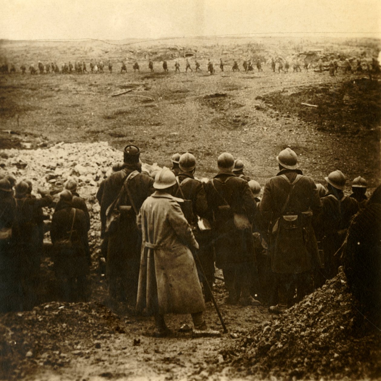 Támadás az észak-franciaországi Douaumont-nál, 1916 decemberében alkotó: Unbekannt