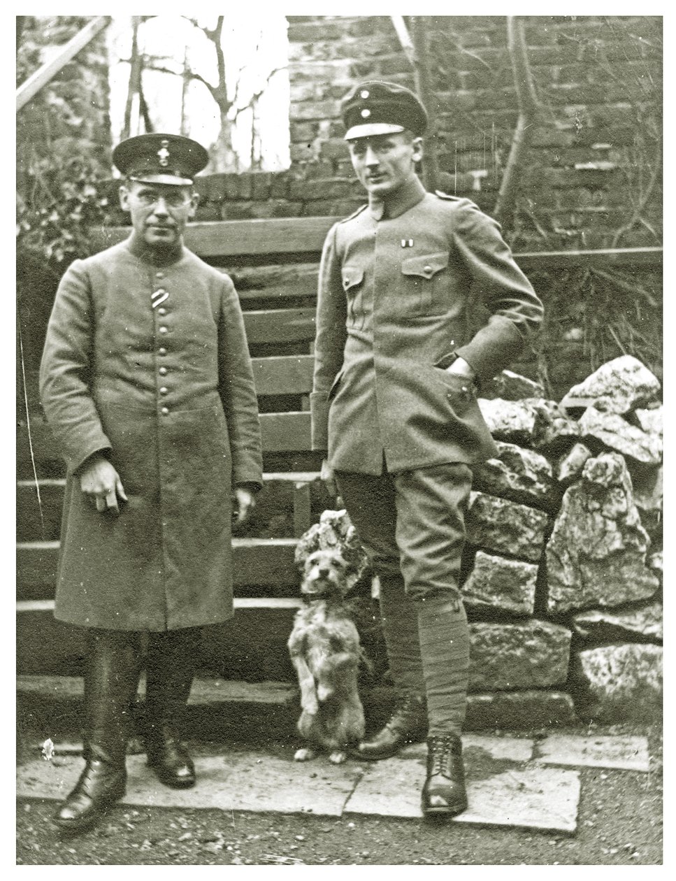 Osztrák vagy olasz katonák kutyával, 1918. február (fotó) alkotó: Unbekannt