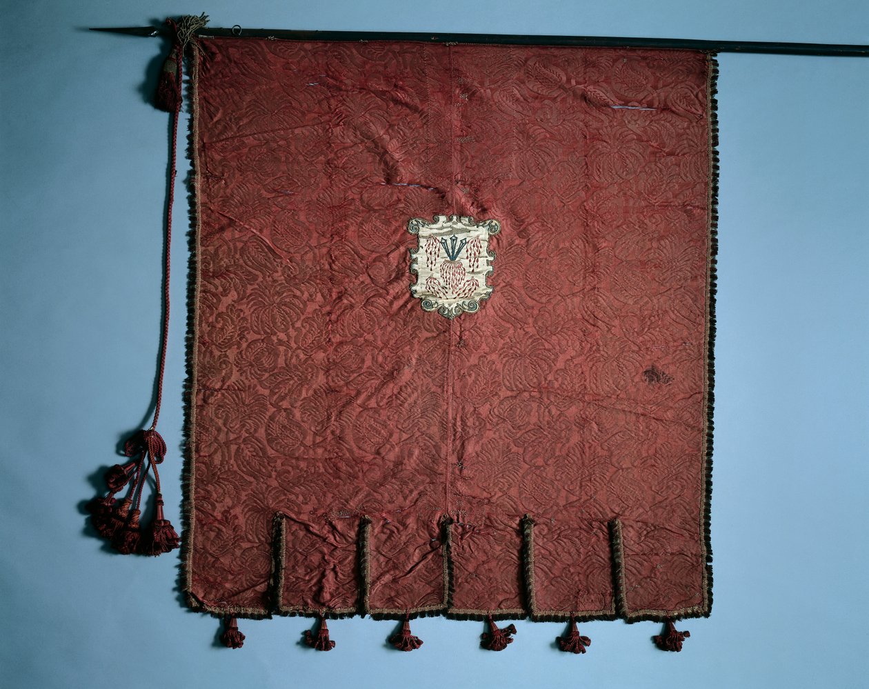 Banner Krisztus-szenvedélyérmekkel, 1700-as évek. alkotó: Unbekannt