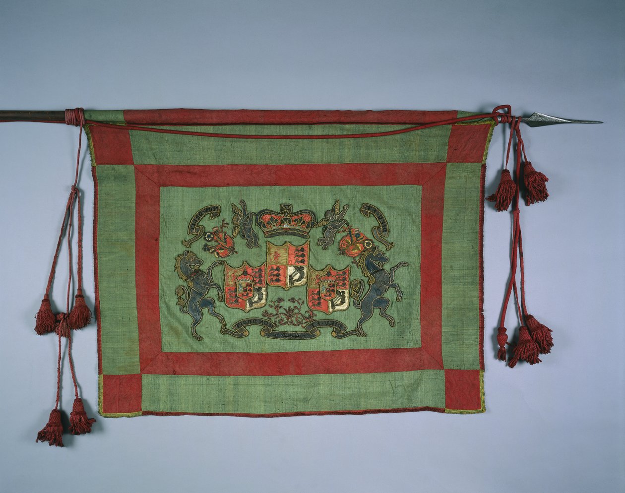 Banner Nagy-Britannia királyi címerével, 1700-as évek. alkotó: Unbekannt