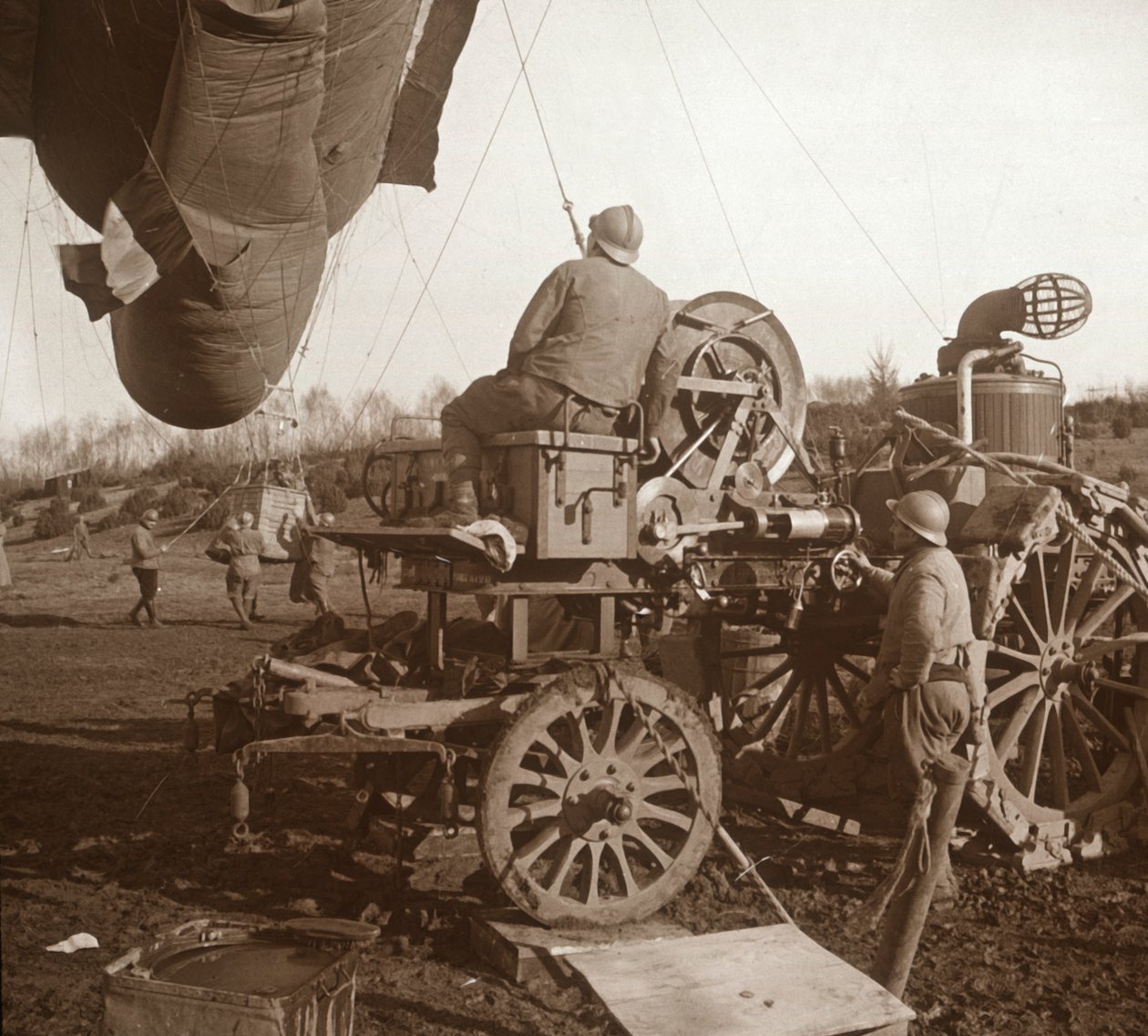 Barrage ballon, Genicourt, Észak-Franciaország, c1914-c1918 alkotó: Unbekannt