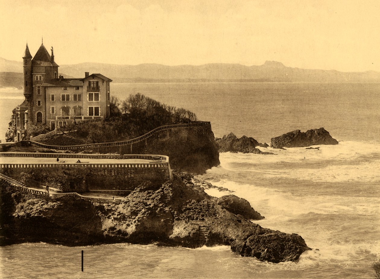 Biarritz - A Villa Belza és a Chaine des Pyrenees, 1930. alkotó: Unbekannt