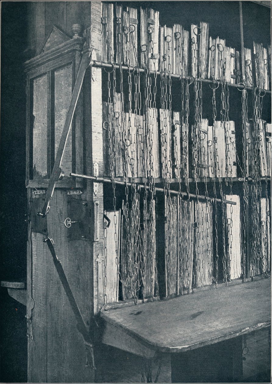 Könyvespolc, 15. század, néhány későbbi kiadással és katalóguskerettel, 17. század, 1931 alkotó: Unbekannt