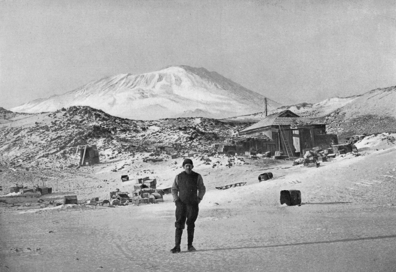 Ernest Shackleton brit felfedező a Cape Royds alaptáborában, Antarktiszon, 1908 alkotó: Unbekannt