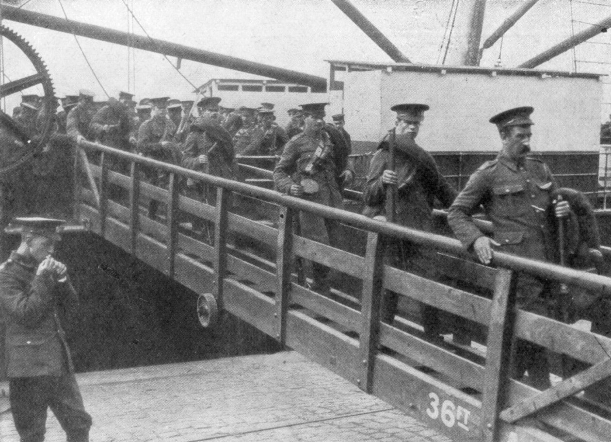 Brit csapatok partraszállása Franciaországban, 1914. augusztus 7 alkotó: Unbekannt