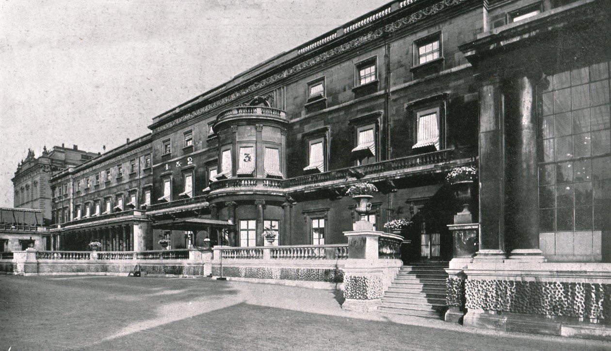 A Buckingham-palota... mutatja a szobát, amelyben a király meghalt, 1910. alkotó: Unbekannt