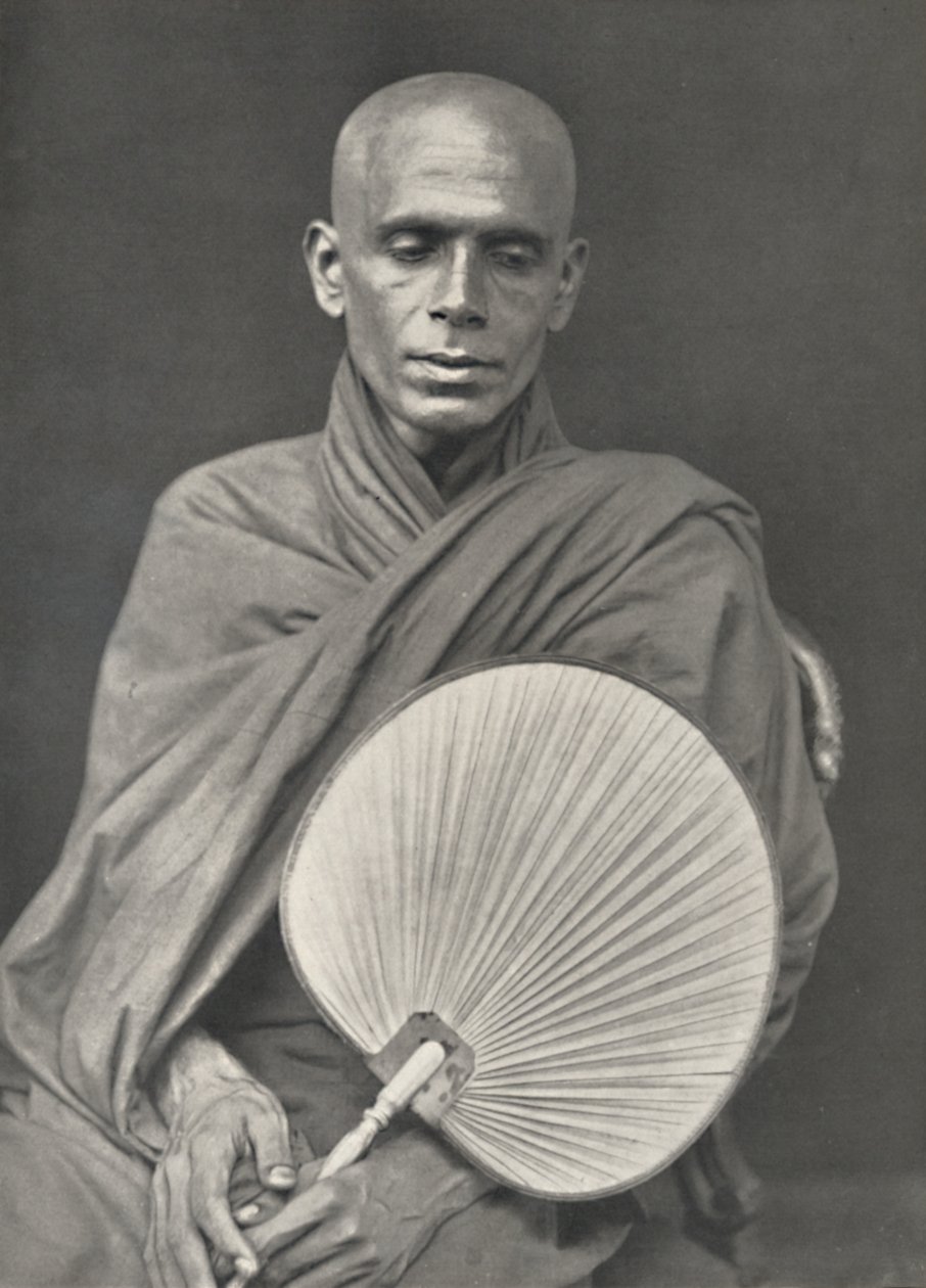 A burmai szekta buddhista szerzetese pálmalevelekkel, 1926 alkotó: Unbekannt
