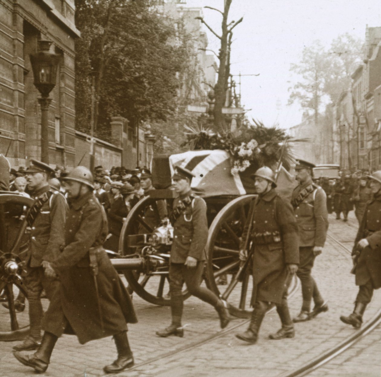 Edith Cavell temetése, Brüsszel, Belgium, 1915 alkotó: Unbekannt