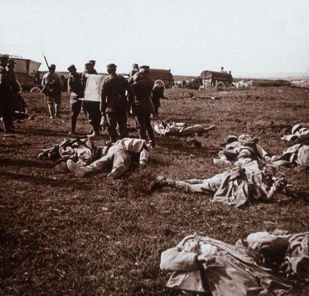 Holttestek temetése, Sainte-Marie-à-Py, Észak-Franciaország, 1914-c1918 alkotó: Unbekannt