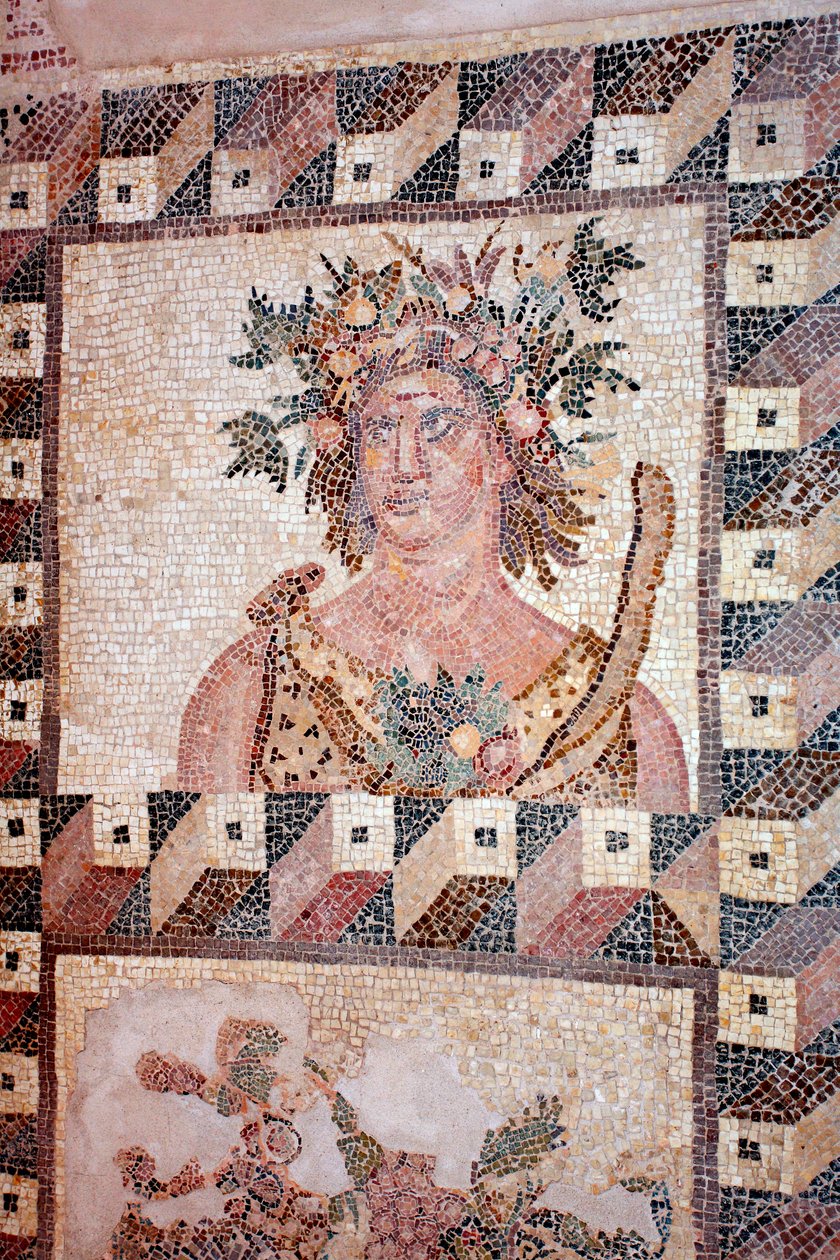 Tavasz mellszobra - A négy évszak panel részlete - Paphos mozaikok, Dionüszosz háza - Kr.u. 2. század vége - Ciprus - Personification du Printemps - Részlet a négy évszak mozaikjából - Paphos mozaikjai, Dionüszosz háza - II. vége Század után alkotó: Unbekannt