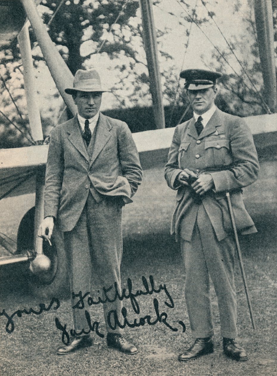John Alcock kapitány és Arthur Whitten Brown hadnagy, brit repülők, c1919 c1937 alkotó: Unbekannt