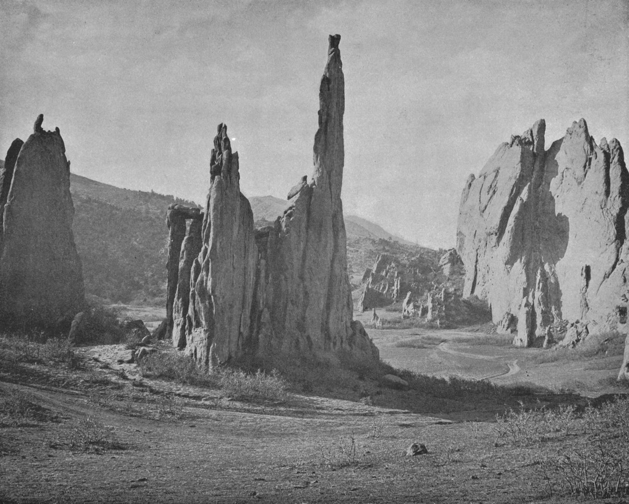 Cathedral Spires, Garden of the Gods, Colorado, USA, 1900 körül. alkotó: Unbekannt