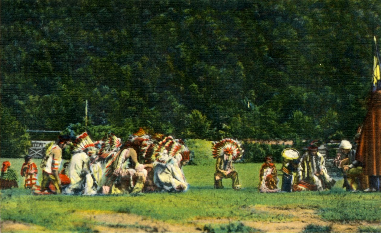 Cherokee indiánok teljes bennszülött jelmezben az egyik ünnepi táncukban – a Cherokee Indian Rese-n alkotó: Unbekannt