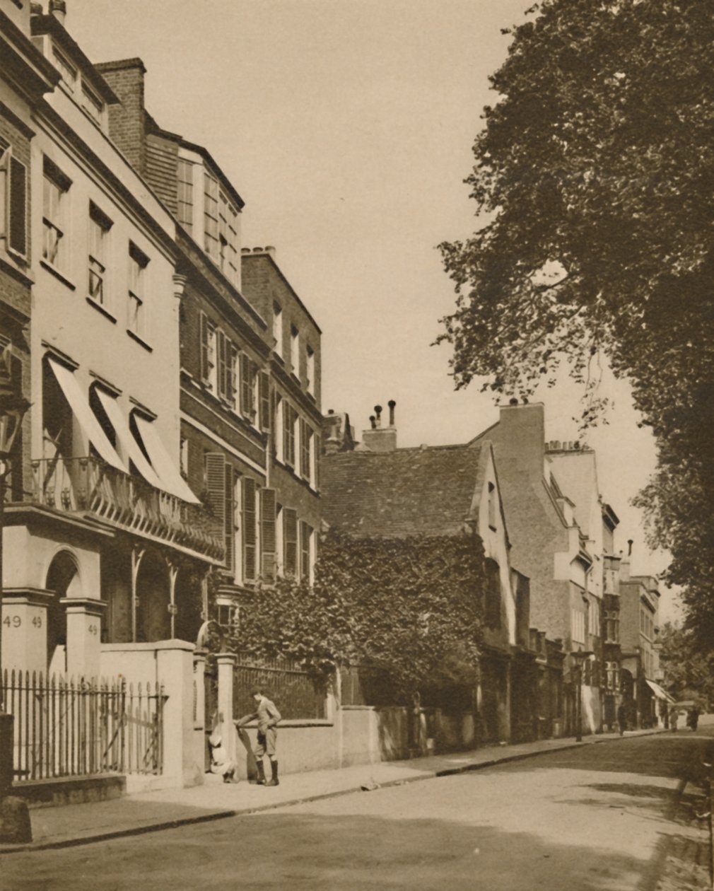 Cheyne Walk, Egy tisztességes út, amely a folyó fölé néz, emlékekben gazdag, 1935. alkotó: Unbekannt