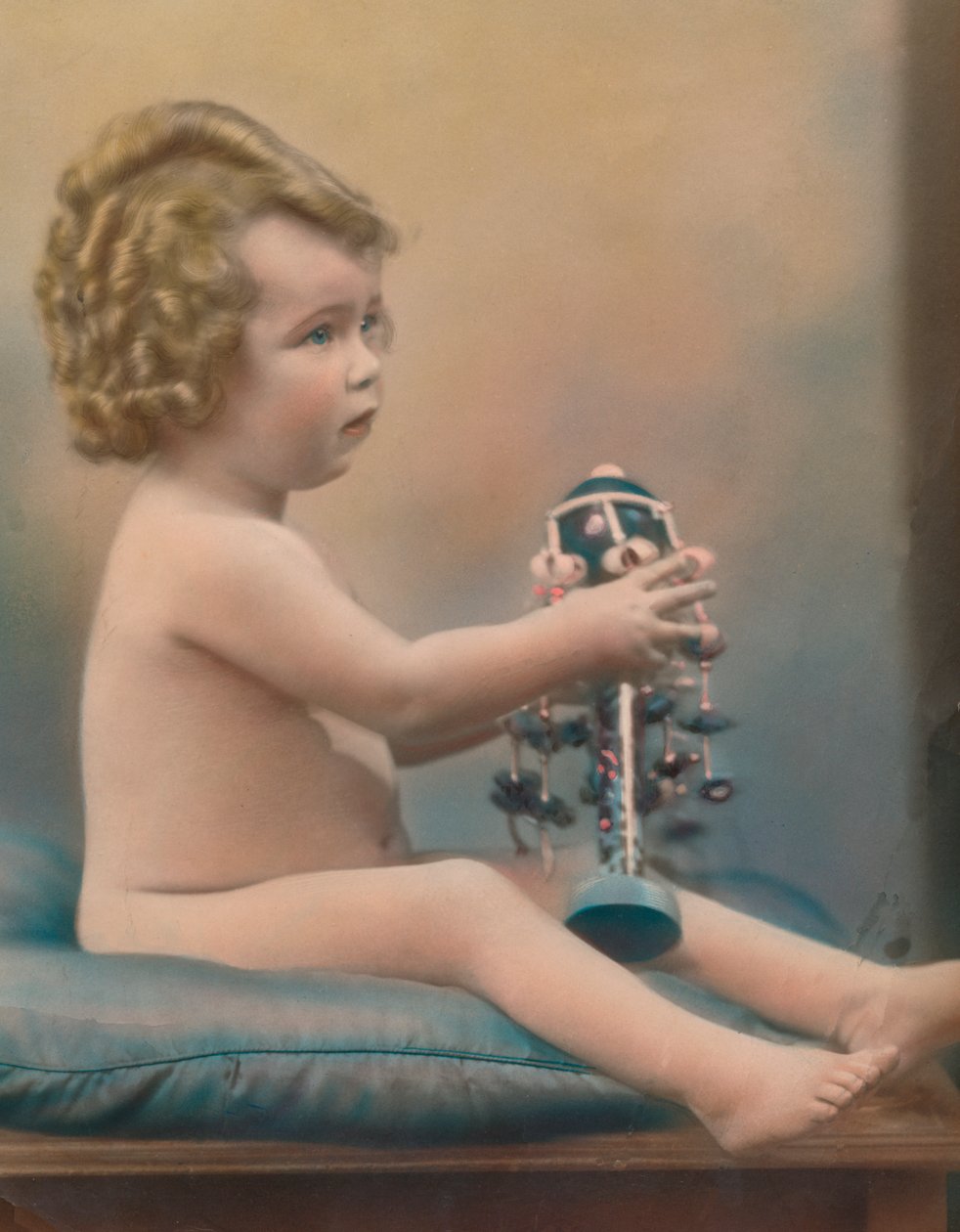 Gyermek játékkal, c1920 alkotó: Unbekannt
