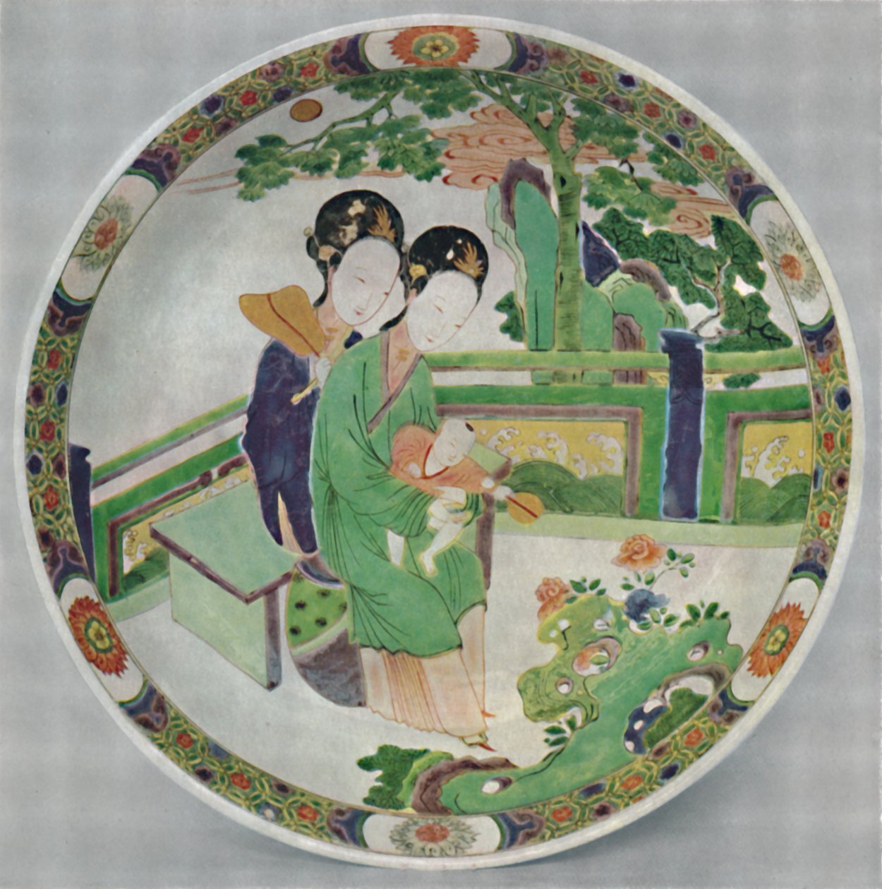 Kínai porcelántál, Famille Verte. KAng Hsi korszaka, 1662-1722, 1928 alkotó: Unbekannt