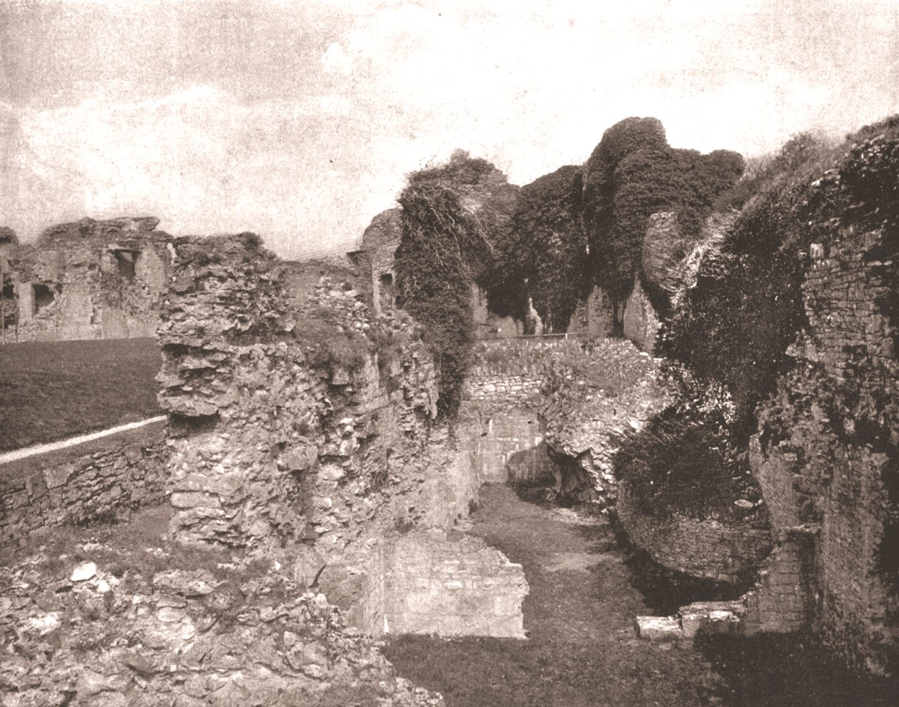 Denbigh kastély, Denbighshire, Wales, 1894. alkotó: Unbekannt