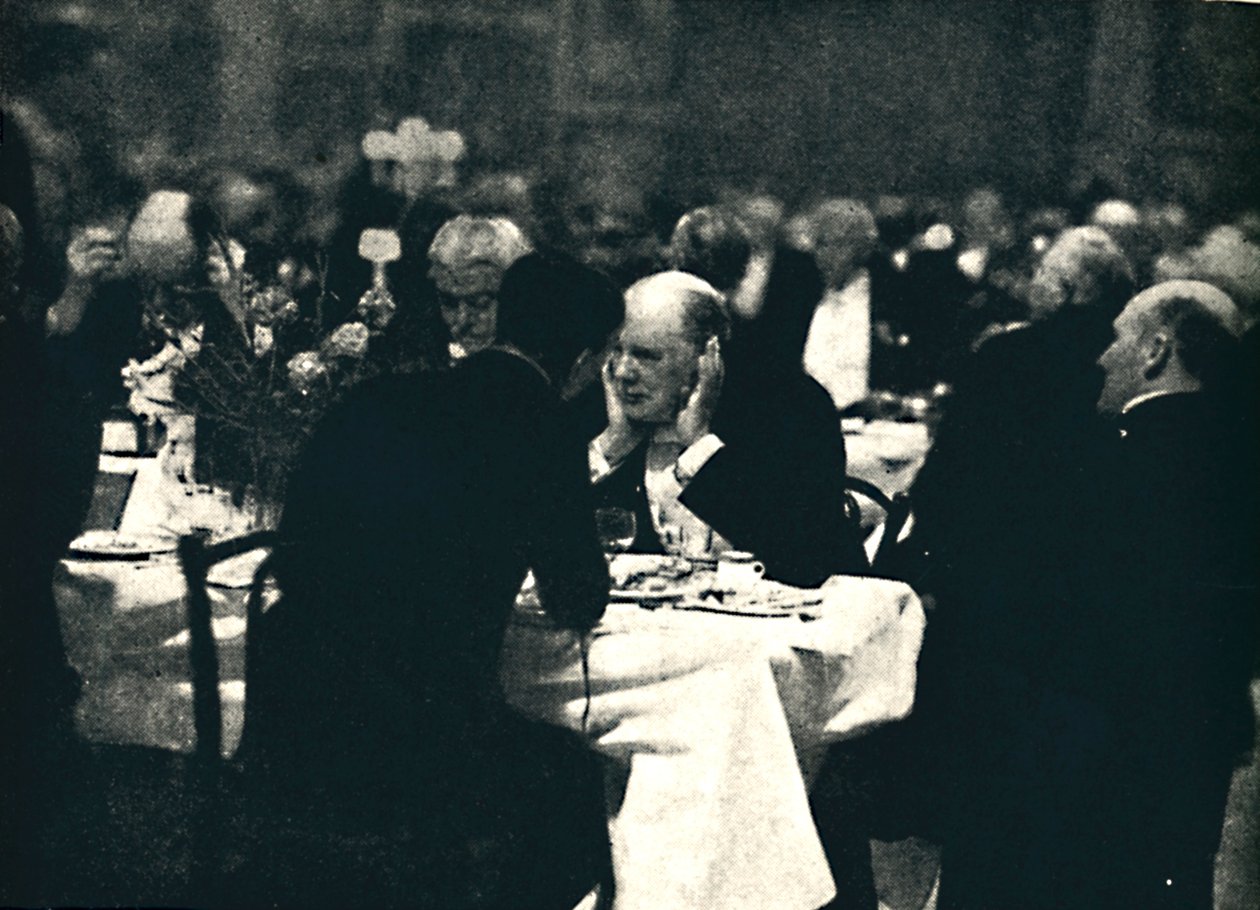 Étkezés a Burlington House-ban, 1932, 1945. alkotó: Unbekannt