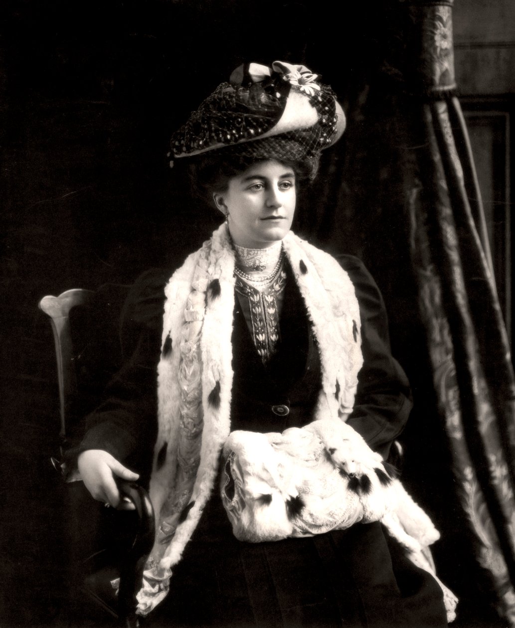 Dorothy Gladstone, 19. század vége alkotó: Unbekannt