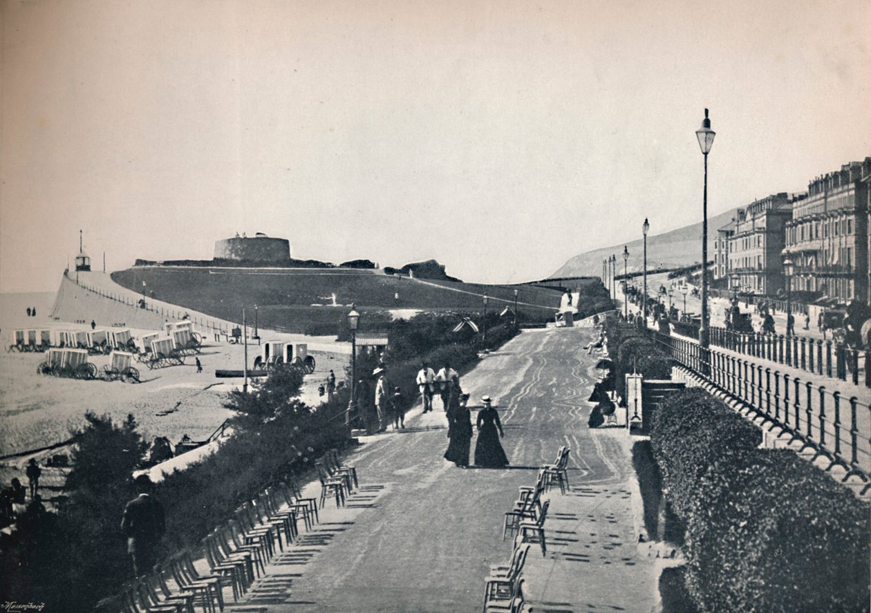 Eastbourne – A sétány része, a Kívánságtorony látható, 1895 alkotó: Unbekannt