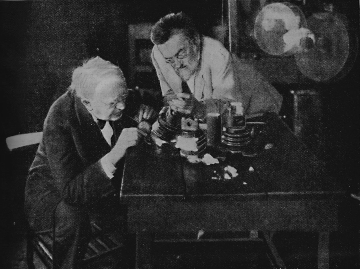 Edison és Steinmetz egyesítik erőiket a siker érdekében, 1922, c1925 alkotó: Unbekannt