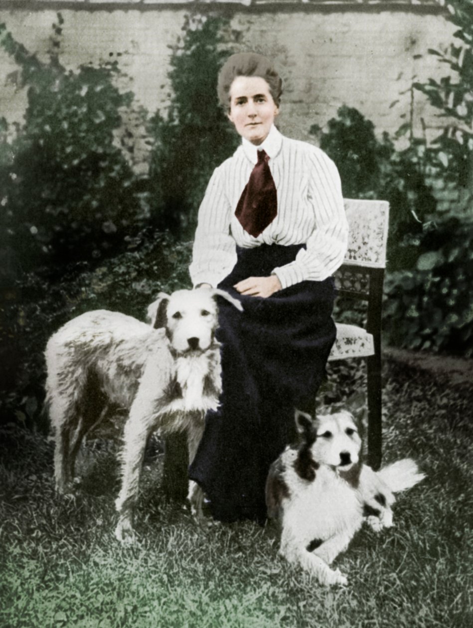 Edith Cavell kedvenc kutyáival, 1915 alkotó: Unbekannt