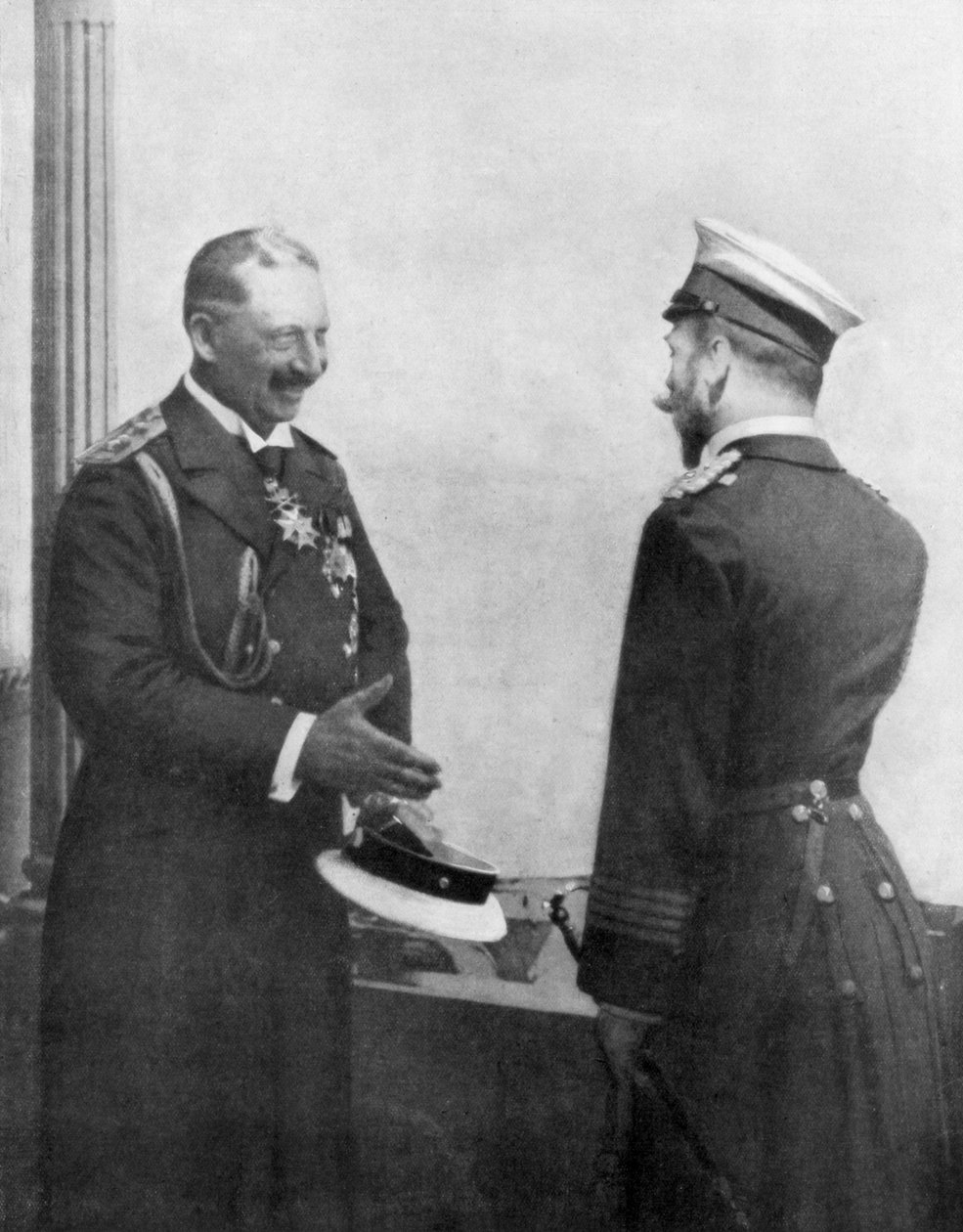 II. Welhelm német császár köszönti II. Miklós orosz cárt az első világháború előtt alkotó: Unbekannt