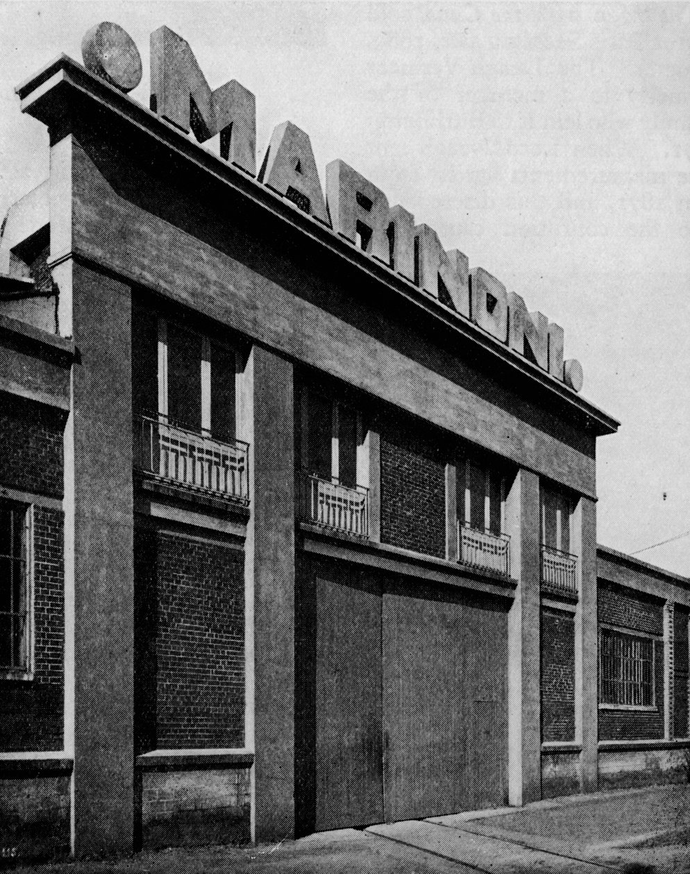 Az Ateliers Marinoni homlokzata, Montataire Oise építészek, Perret Freres, 1928 alkotó: Unbekannt