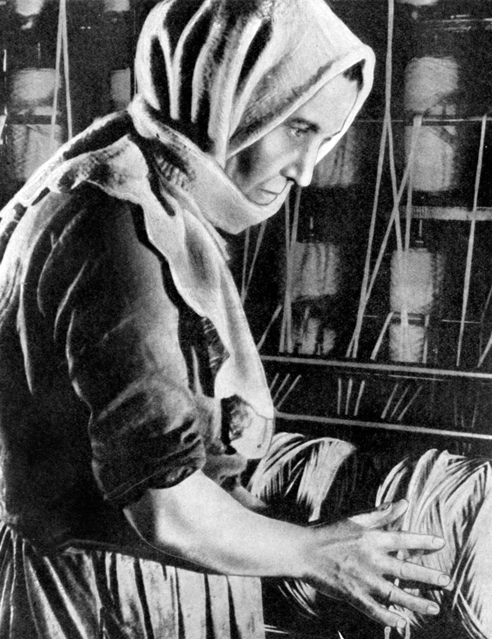 Női gyári munkás, Moszkva, 1936 alkotó: Unbekannt