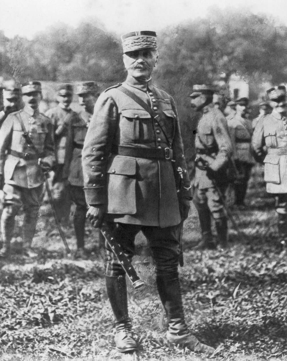 Ferdinand Foch francia tábornok és a szövetségesek legfelsőbb parancsnoka az első világháborúban, 1918 alkotó: Unbekannt