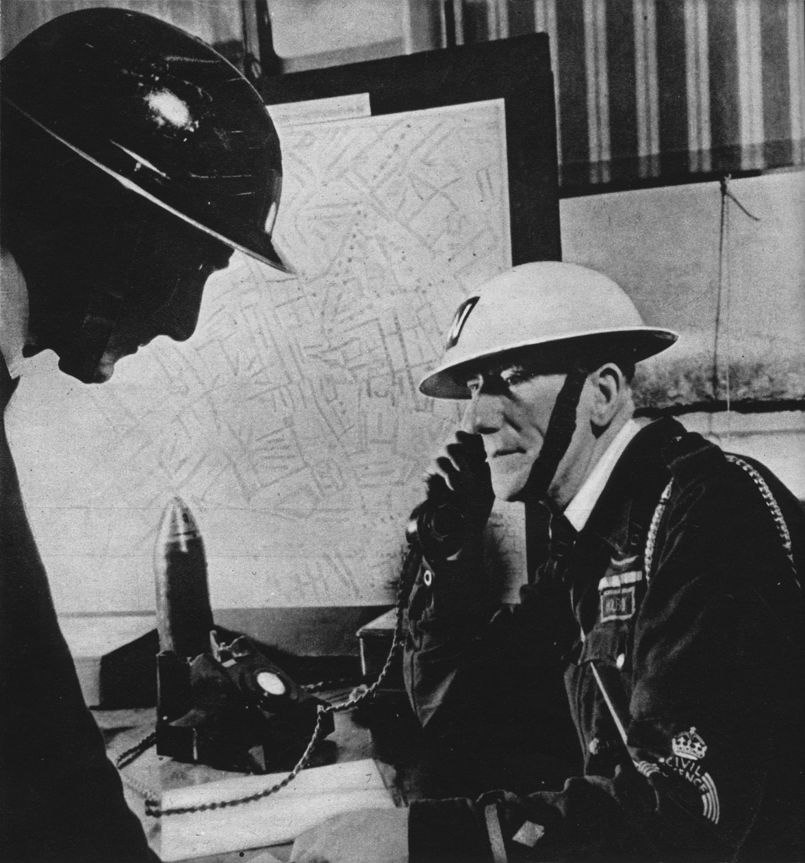 Ötvenezer incidenst jelentettek a londoni irányítóközpontoknak az 1941-1942-es Blitz során. alkotó: Unbekannt